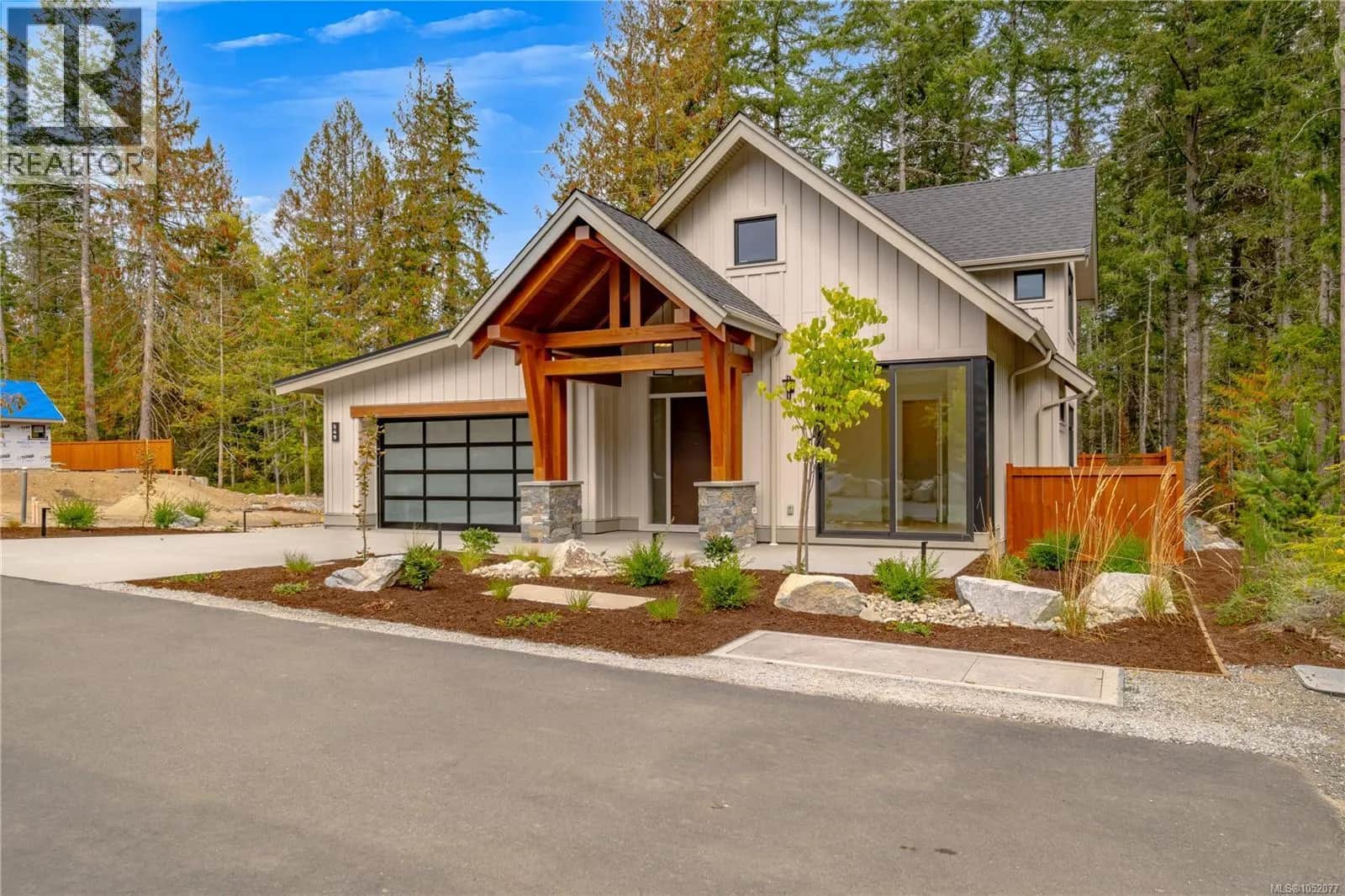 537 Balata Bay Dr