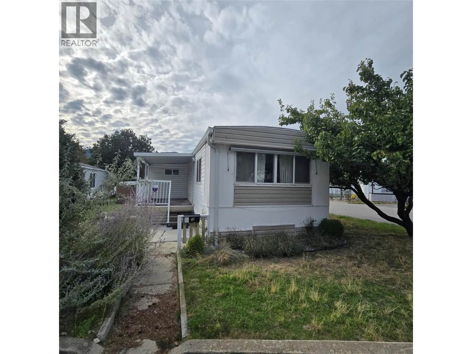 197 Dauphin Avenue Unit# 16