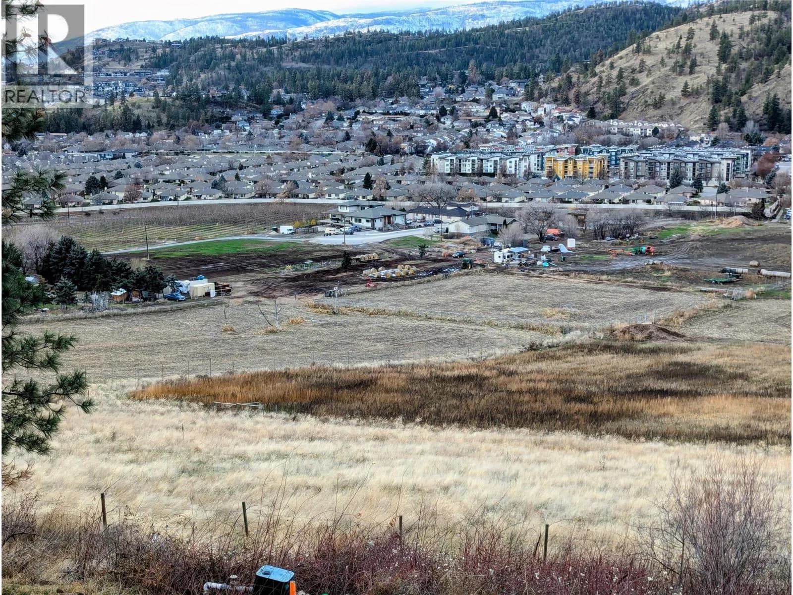 539 Valley Road — photo 3 of 4