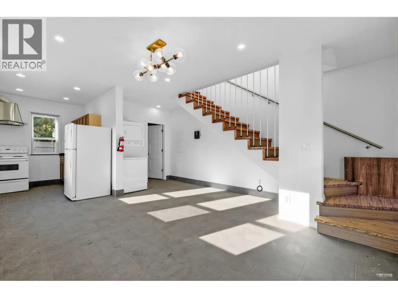 17430 KENNEDY ROAD — photo 4 of 17