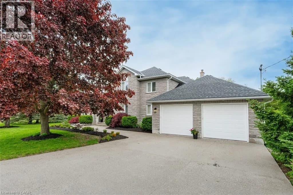 1 BROWN Avenue — photo 2 of 50
