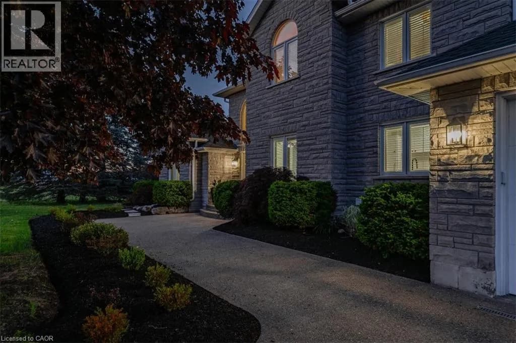 1 BROWN Avenue — photo 3 of 50
