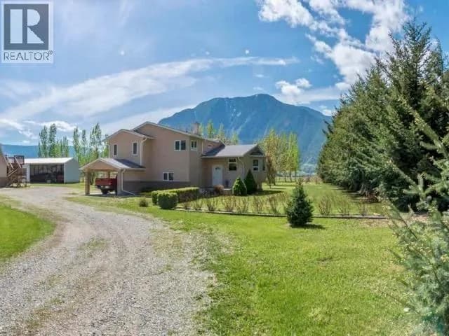 851 KEREMEOS BYPASS Road — photo 4 of 26