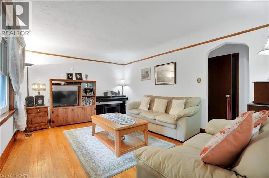 22 GRABER Place — photo 3 of 20