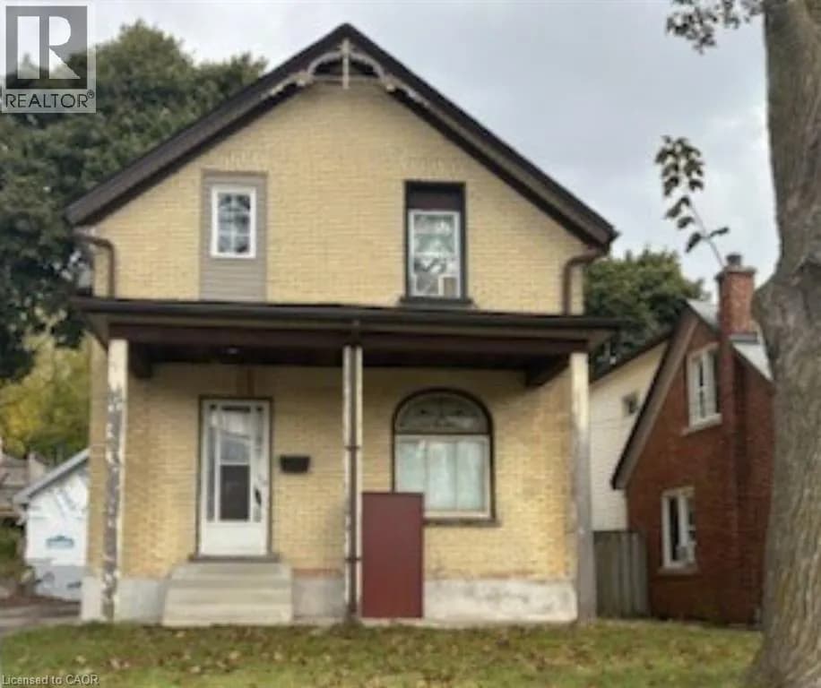 138 COURTLAND Avenue E