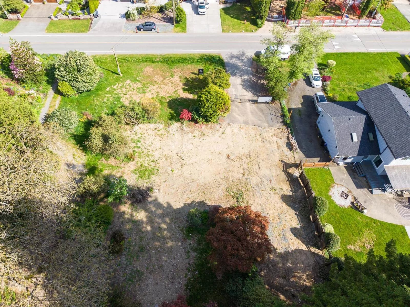 8917 NASH STREET — photo 2 of 15