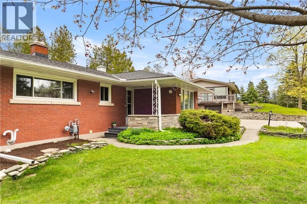 24 GRAND HILL Drive — photo 3 of 36