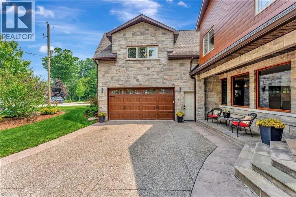 11 MAPLE HILL Drive — photo 4 of 50