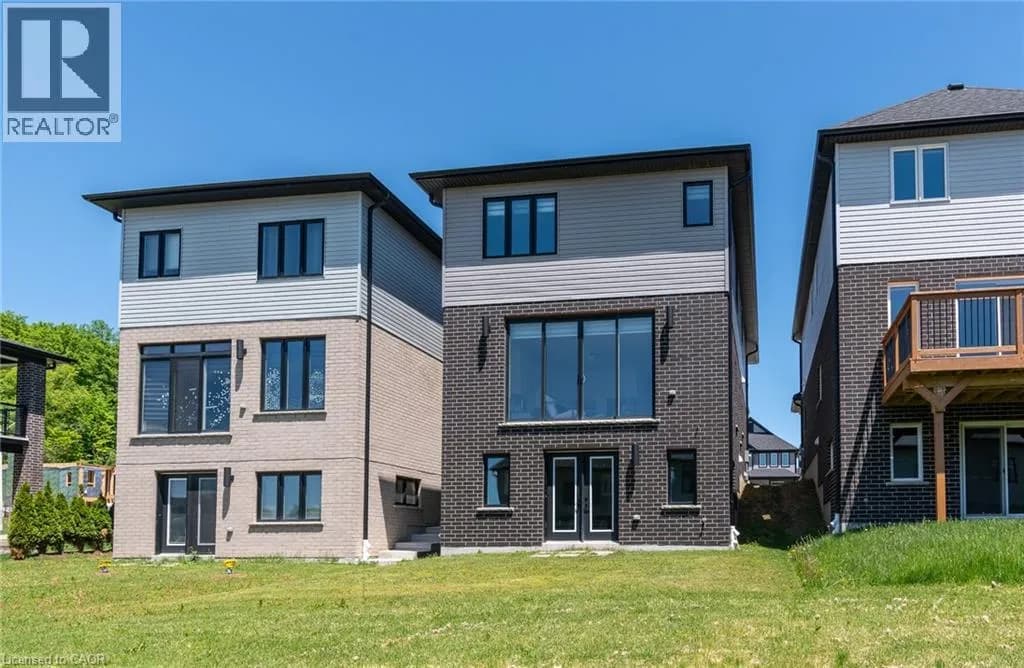 508 NATHALIE Crescent — photo 4 of 49
