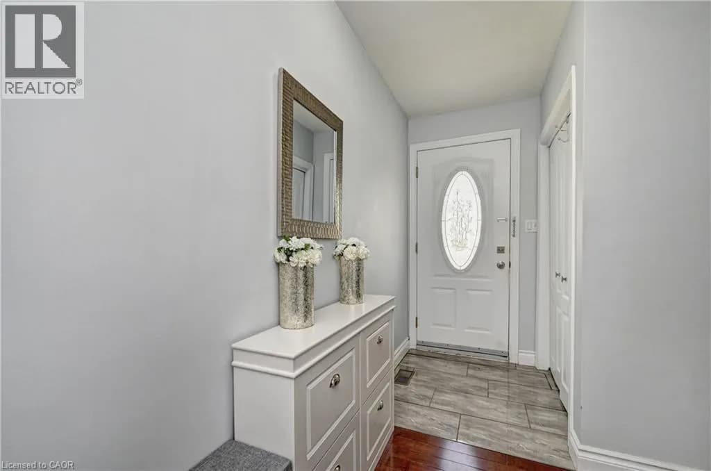 158 PLYMOUTH Road — photo 3 of 37