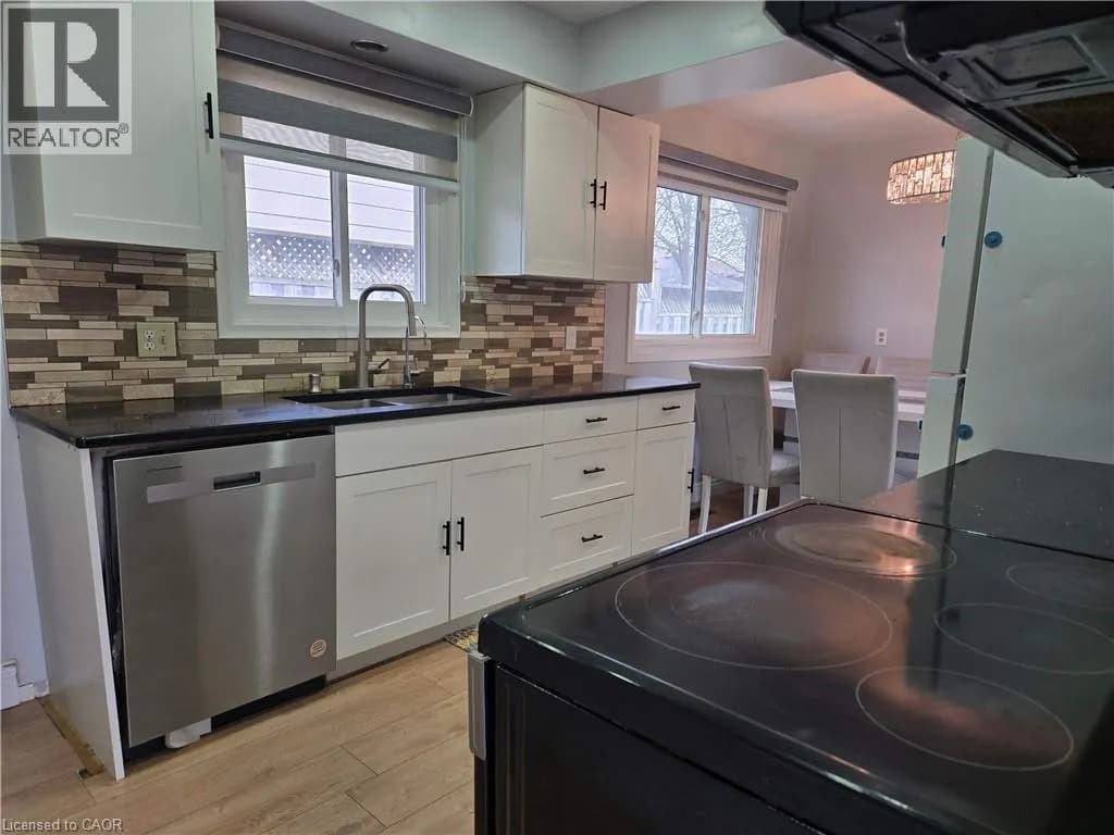 261 OVERLEA Drive — photo 4 of 11
