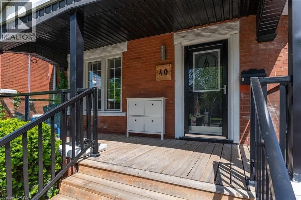 40 WOODLAND Avenue — photo 4 of 50