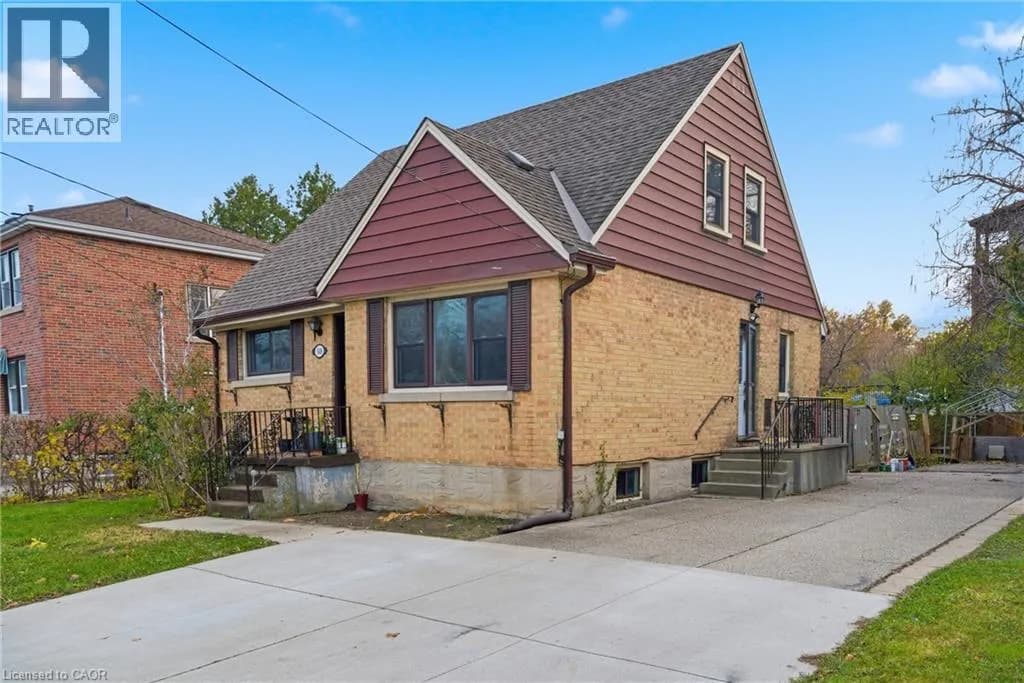 549 WEBER Street E — photo 3 of 33
