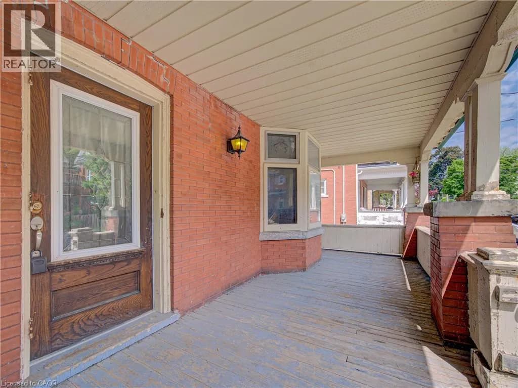 59 IRVIN Street — photo 5 of 48