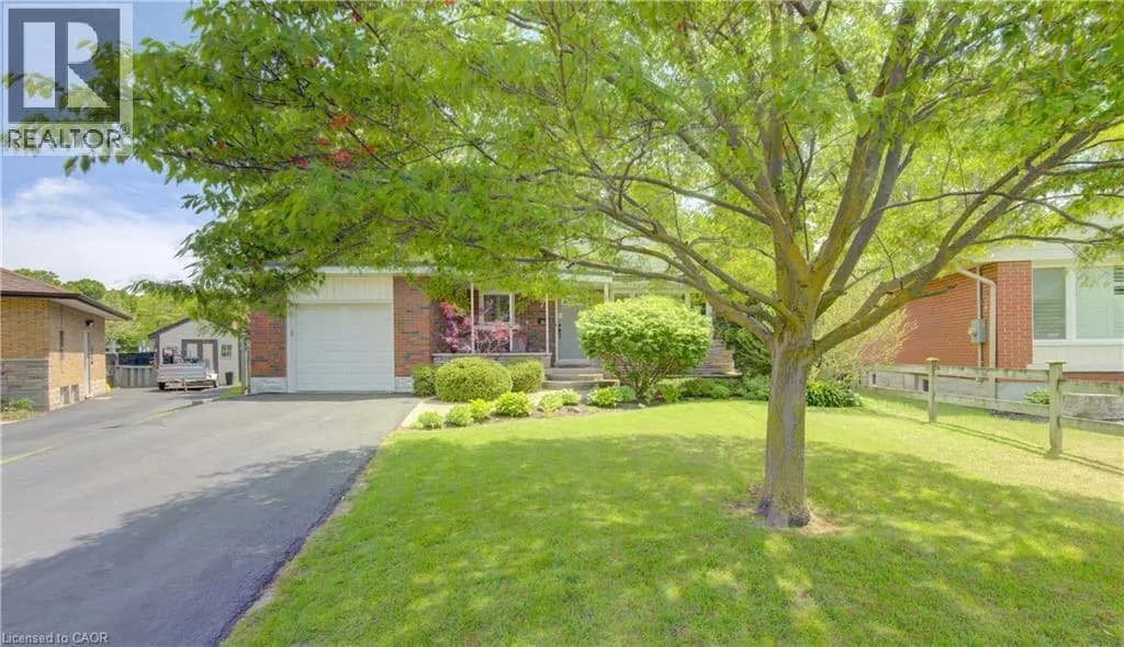 71 PINECREST Drive — photo 2 of 48