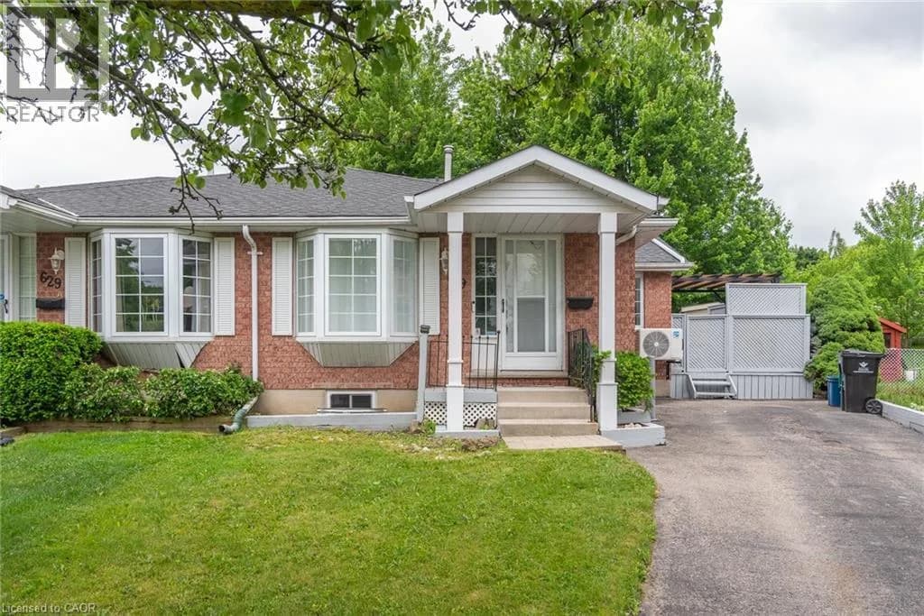 629 SETTLERSFIELD Court Unit# B — photo 3 of 50