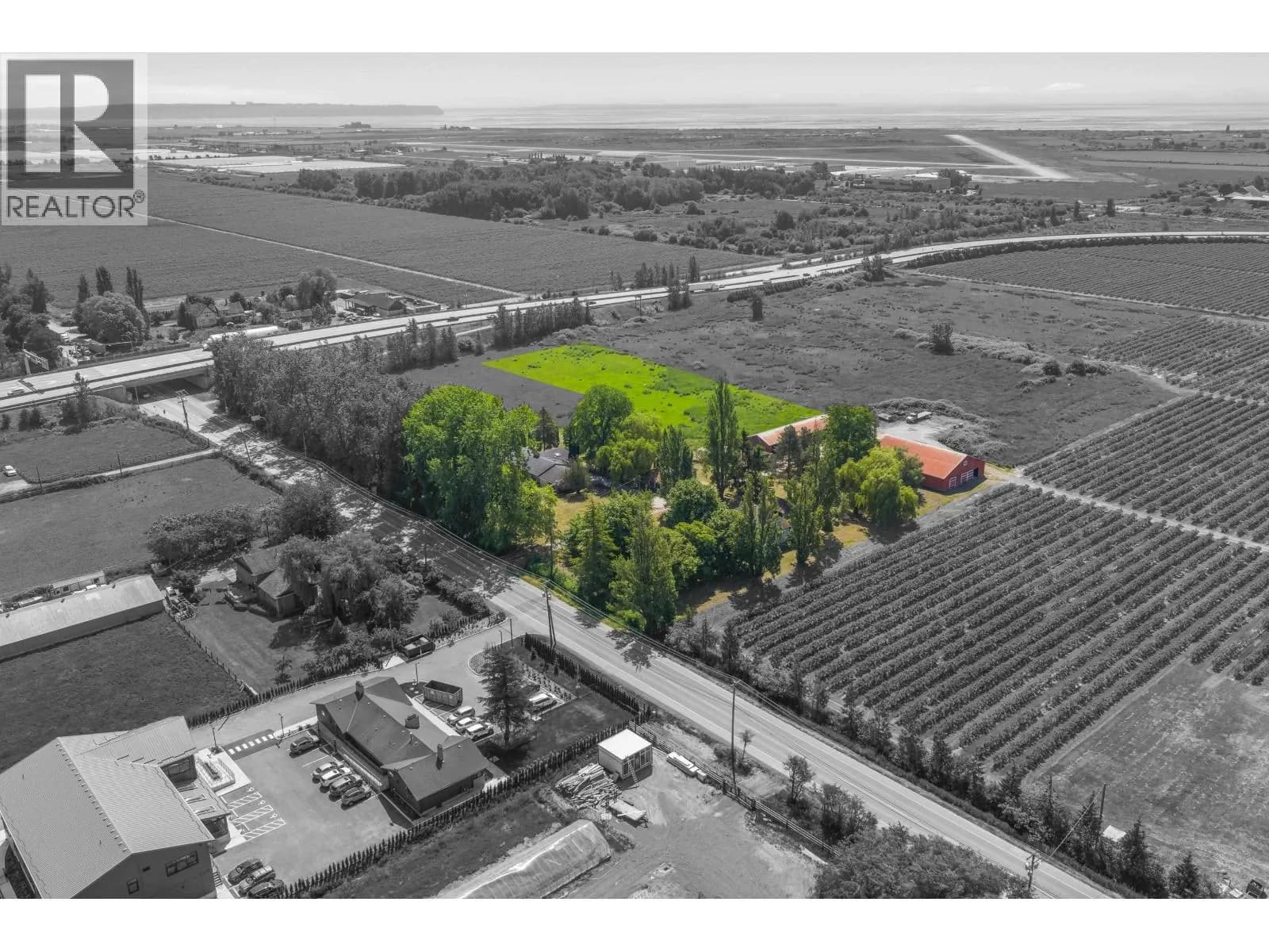 7064 LADNER TRUNK ROAD — photo 3 of 14