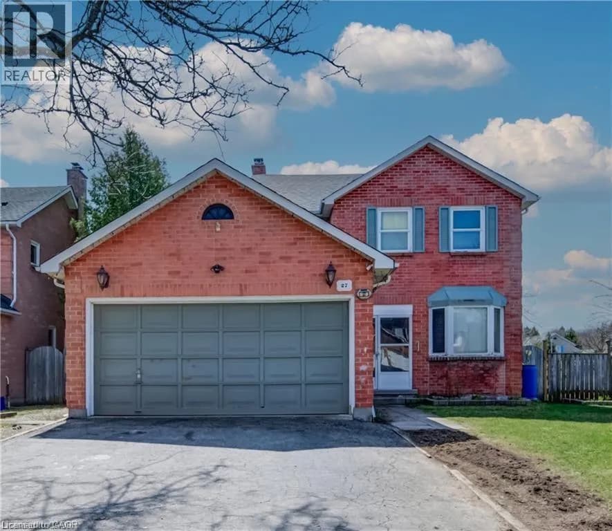 27 TASSIE Lane