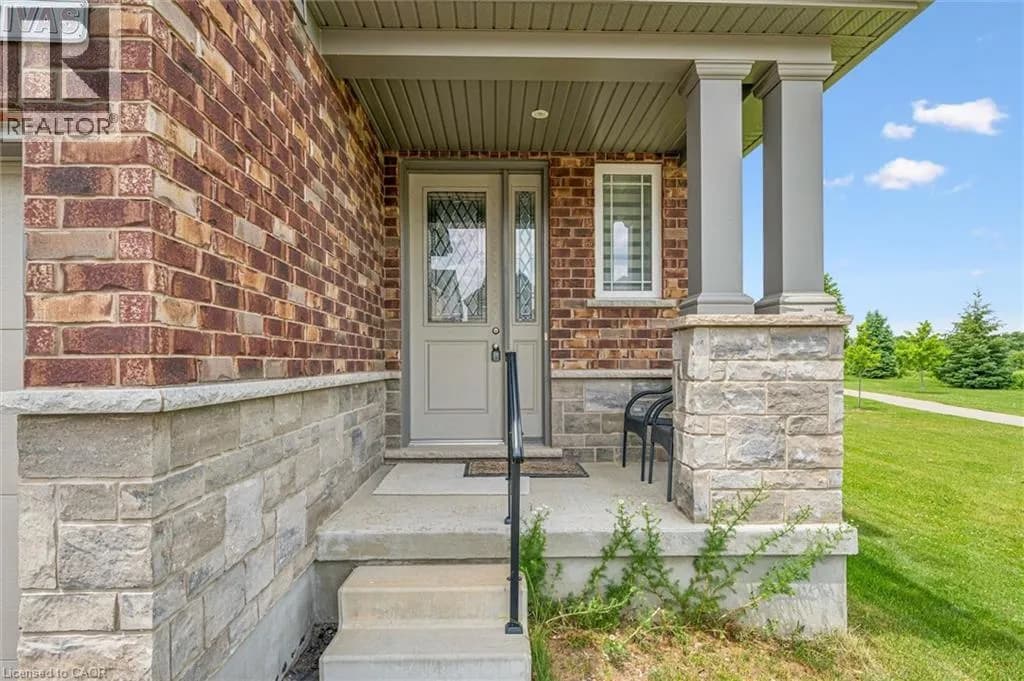 153 RIVERTRAIL Avenue — photo 3 of 43