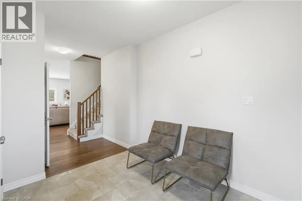 399 RIDEAU RIVER Street — photo 5 of 46