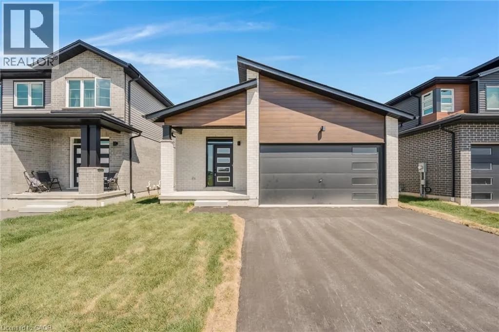 52 MOON Crescent