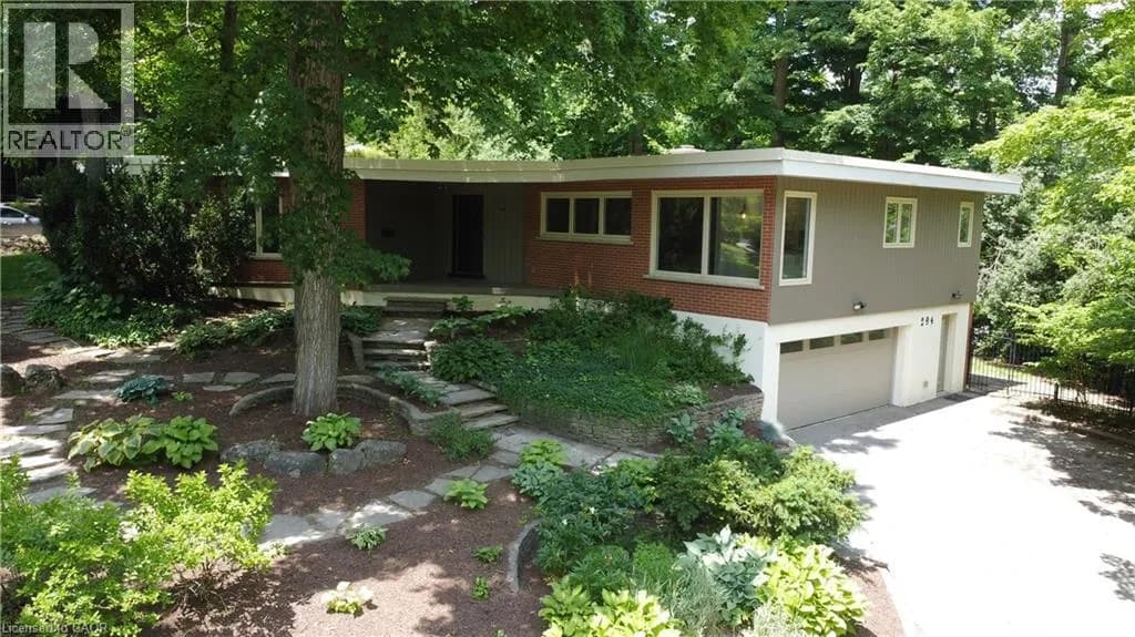 294 ALGONQUIN Drive
