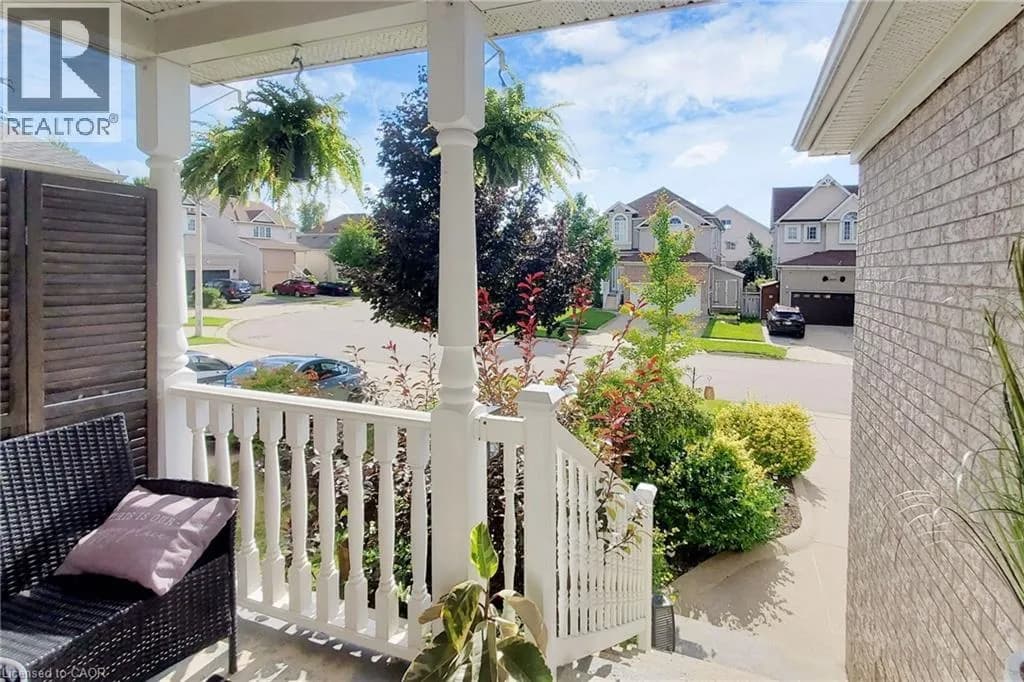 658 MORTIMER Drive — photo 4 of 47