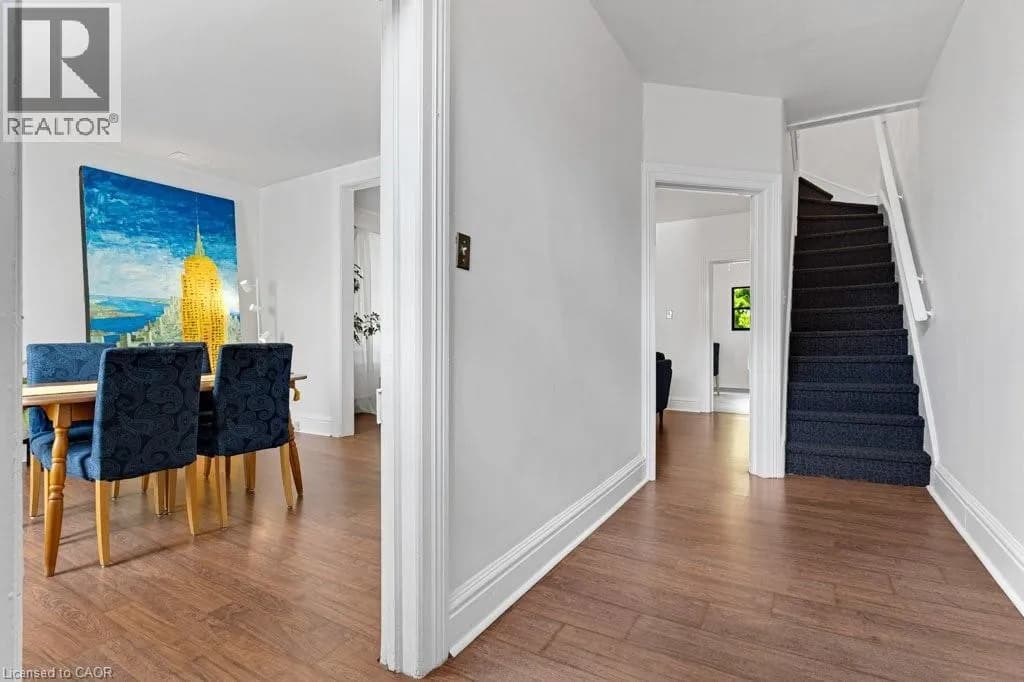 156 ST ANDREWS Street — photo 4 of 31