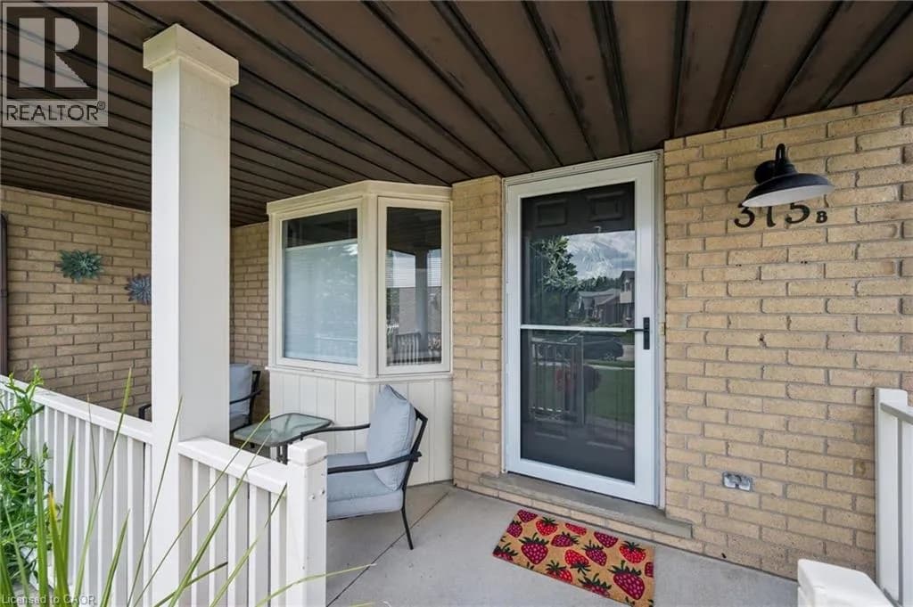 315 MAYVIEW Crescent Unit# B — photo 5 of 40