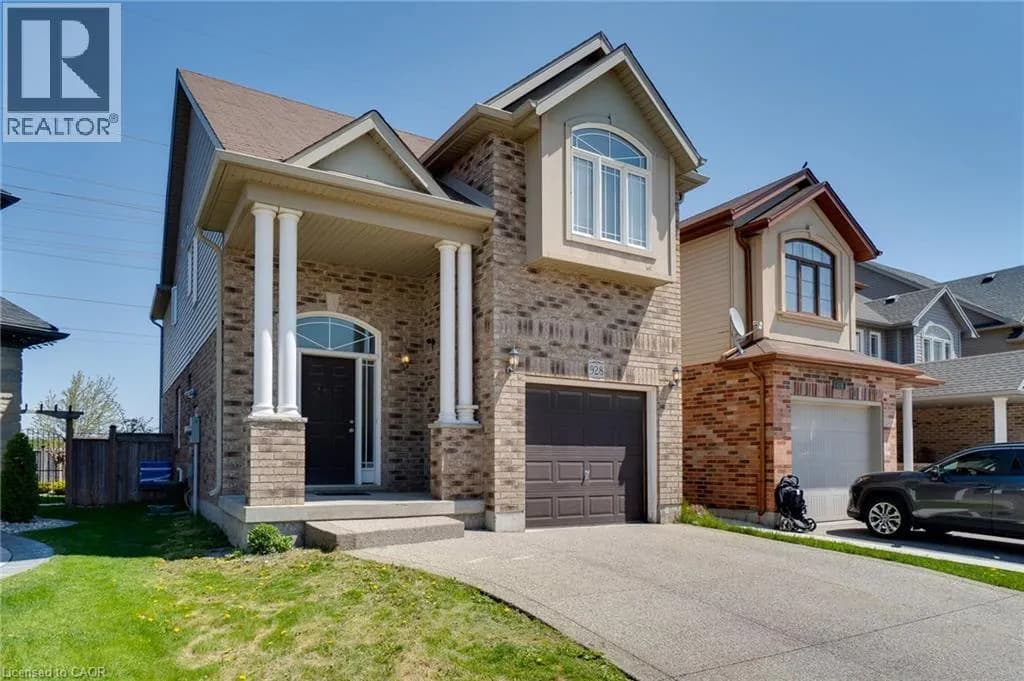 928 DUNBLANE Court — photo 4 of 50