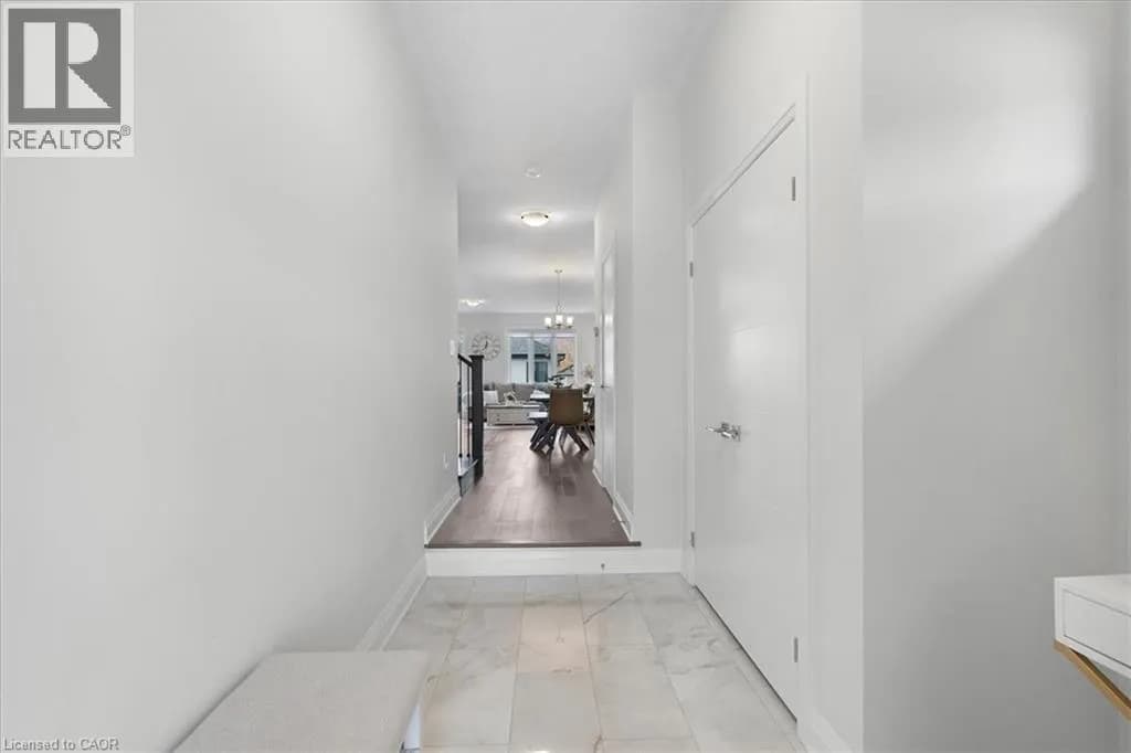 657 BENNINGER Drive — photo 4 of 49