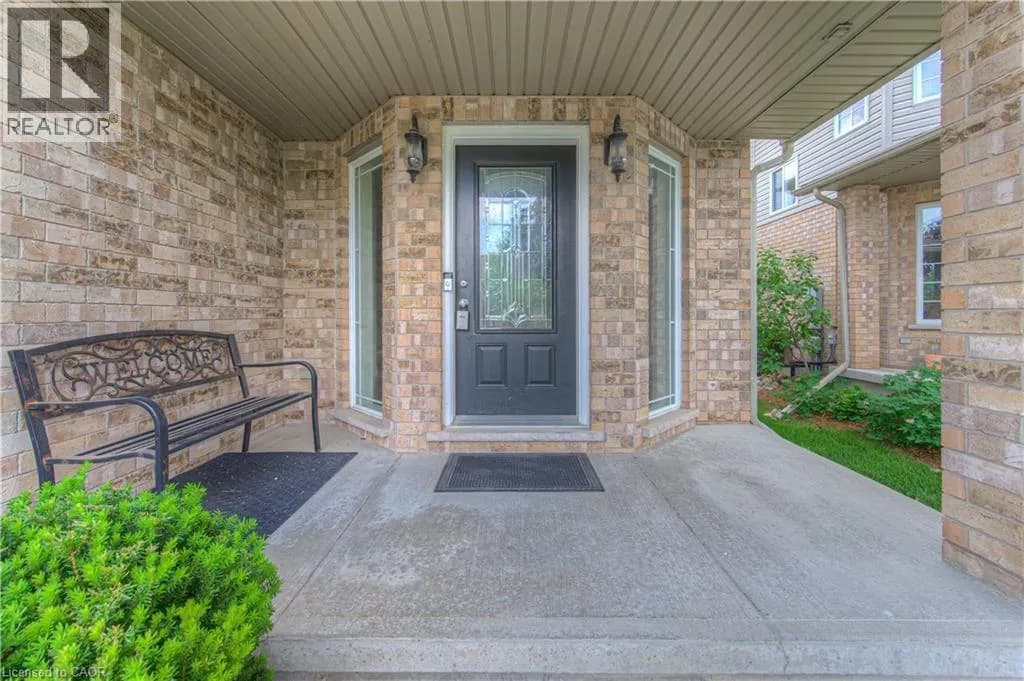 139 PEBBLECREEK Drive — photo 3 of 42