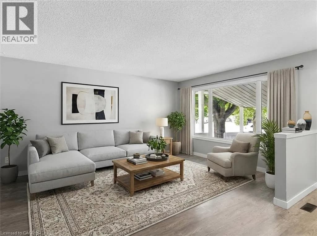 74 HELENE Crescent — photo 5 of 27