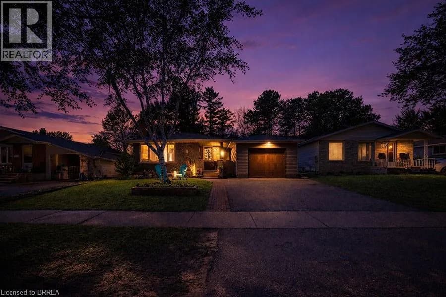 102 CENTURY HILL Drive — photo 2 of 37