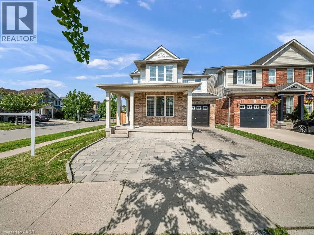 39 BAINTREE Way — photo 2 of 49