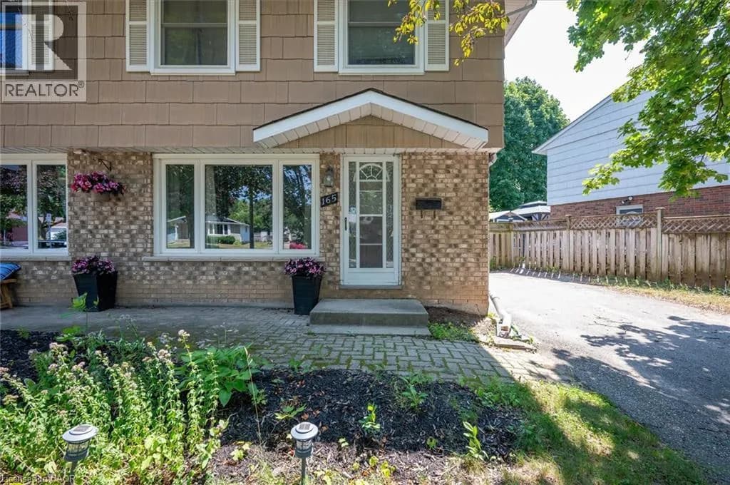 165 SELKIRK Drive — photo 4 of 14