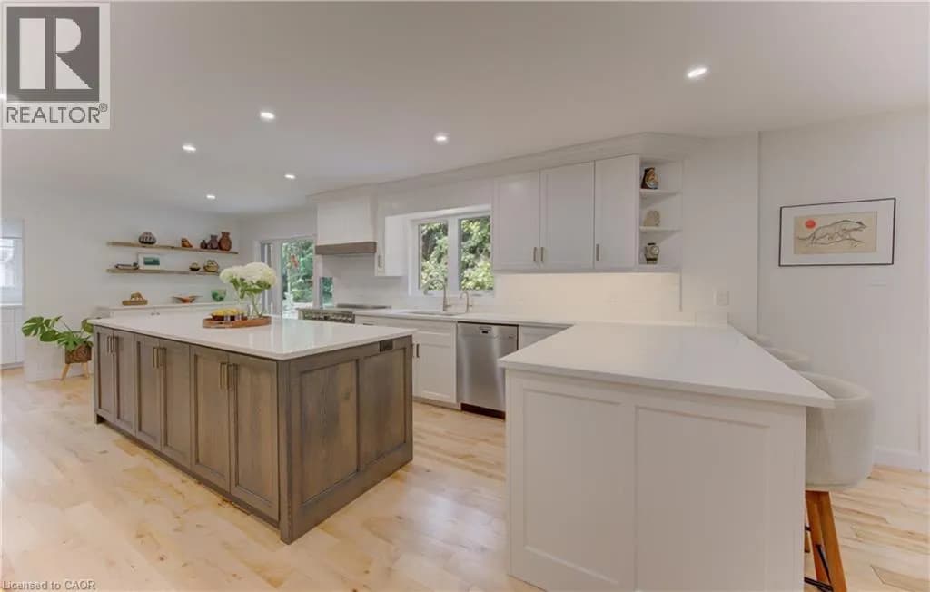 307 GRAND RIVER Boulevard — photo 5 of 37