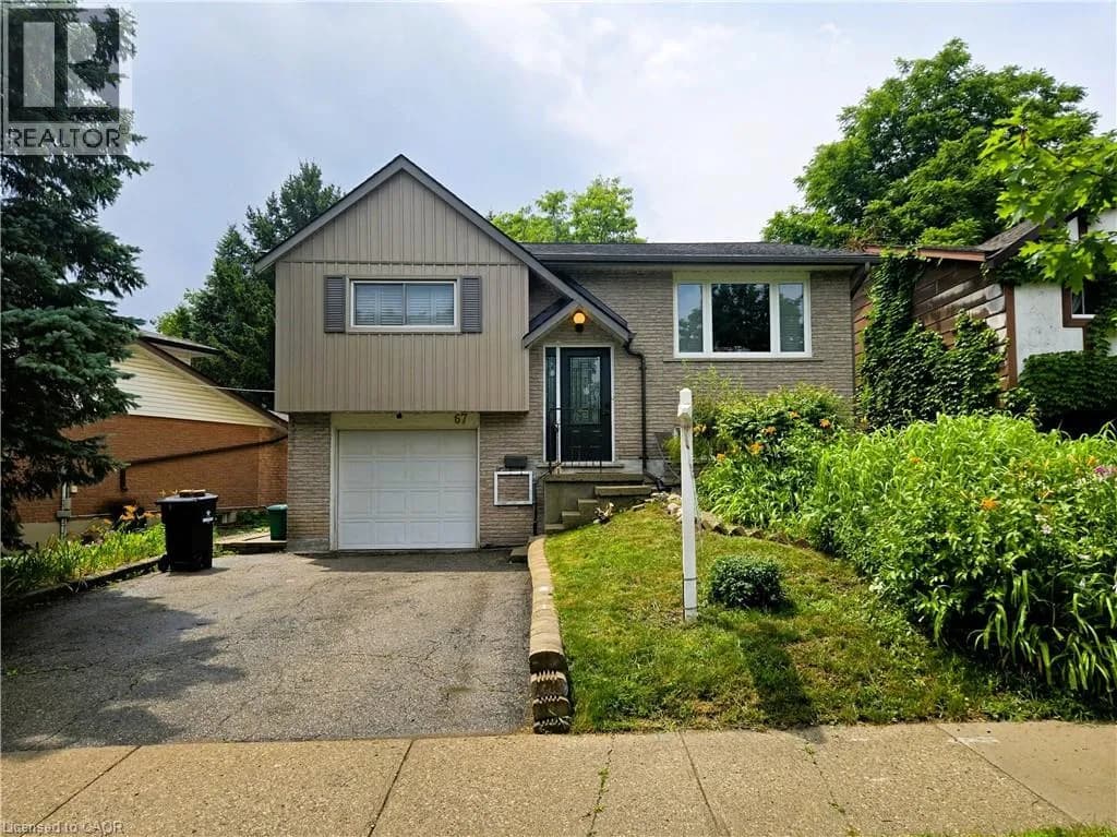 67 PINEMEADOW Crescent — photo 2 of 46