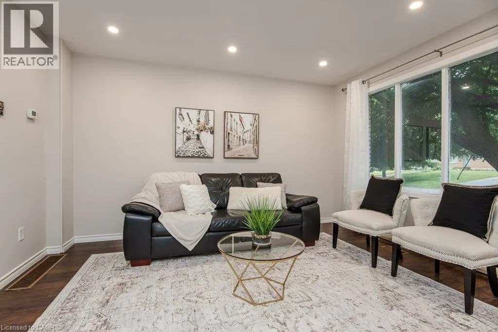 185 CEDARVALE Crescent Unit# A — photo 3 of 46