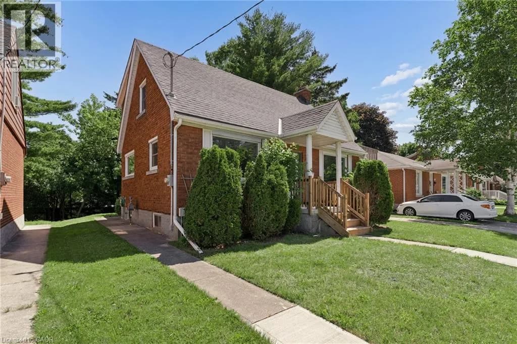 580 WEBER Street E — photo 4 of 43