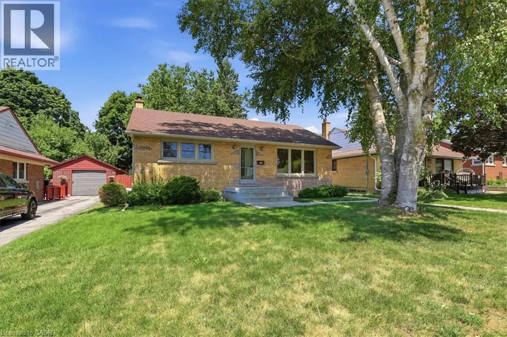 184 MURDOCK Avenue — photo 4 of 43