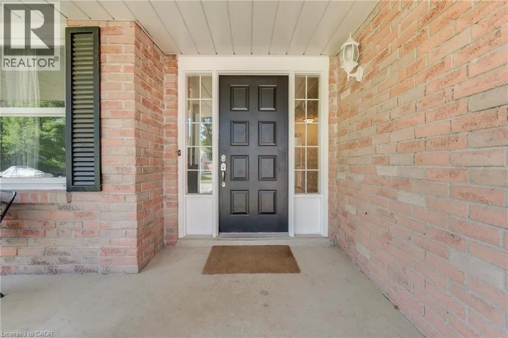 123 BENN Drive — photo 4 of 44
