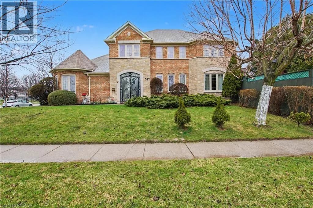 342 SAGINAW Parkway — photo 4 of 37