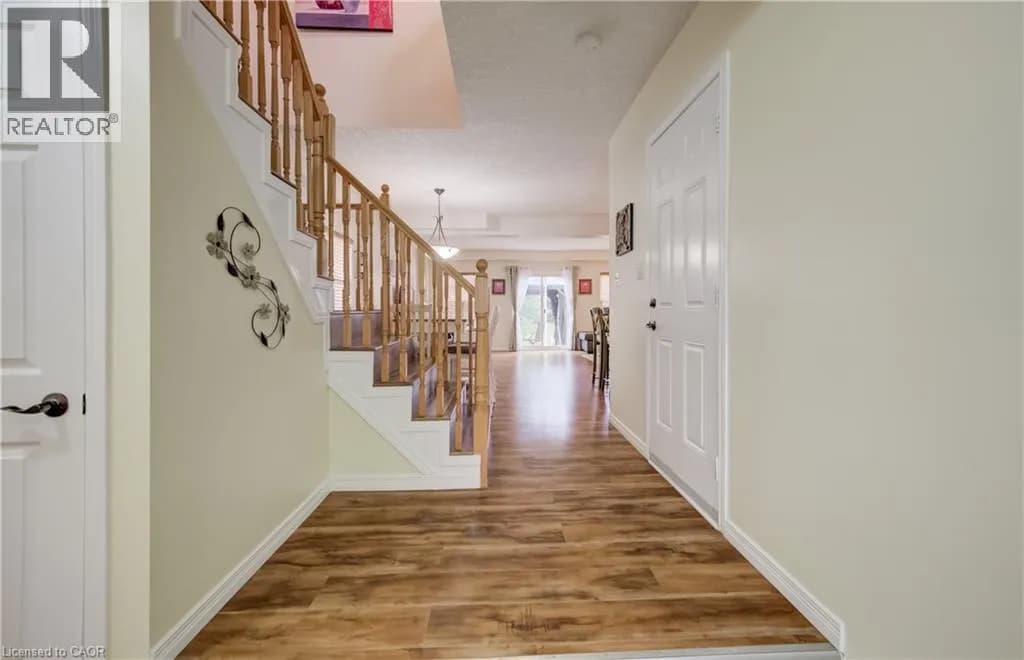 521 SNOWDROP Court — photo 5 of 42