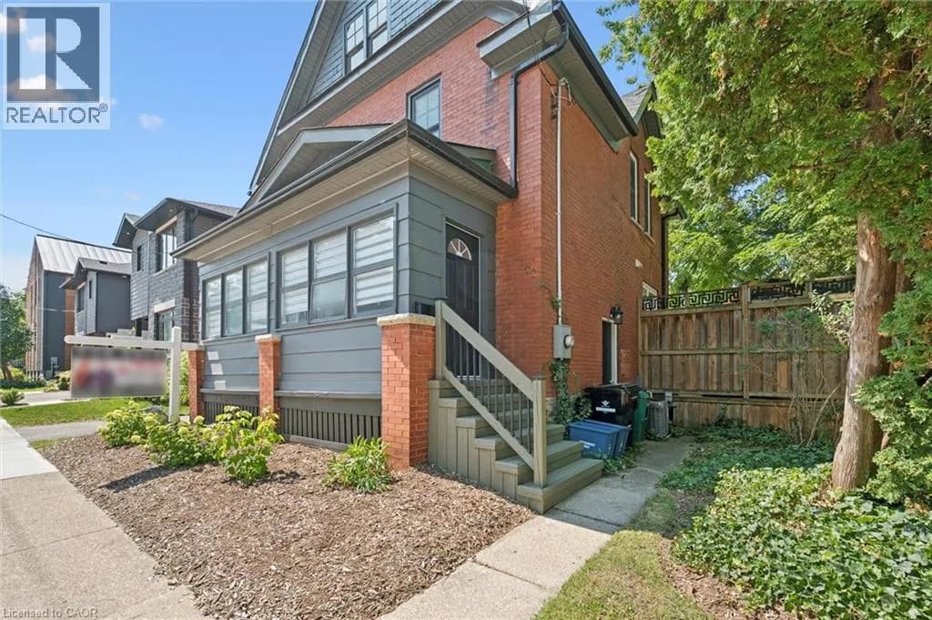 100 DAWSON Street — photo 3 of 42