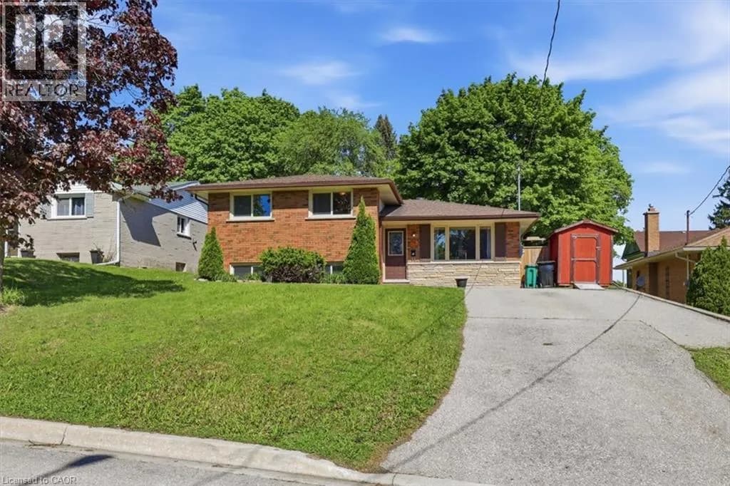 149 AVONDALE Road — photo 3 of 47