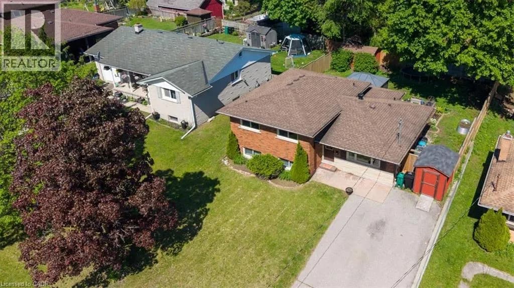 149 AVONDALE Road — photo 4 of 47