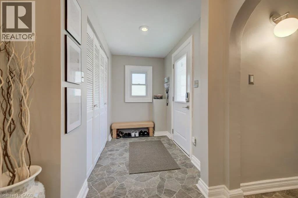 209 BELLEVIEW Avenue — photo 5 of 38