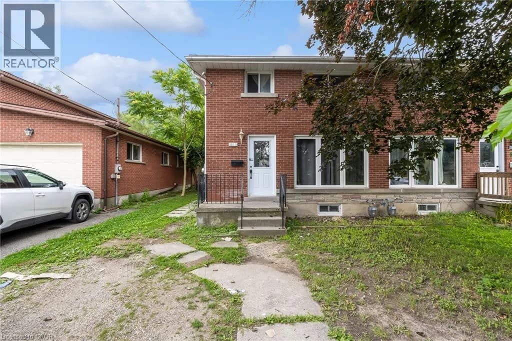 203B ERB Street — photo 2 of 26