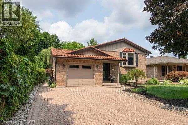 154 AMBLESIDE Court — photo 2 of 50